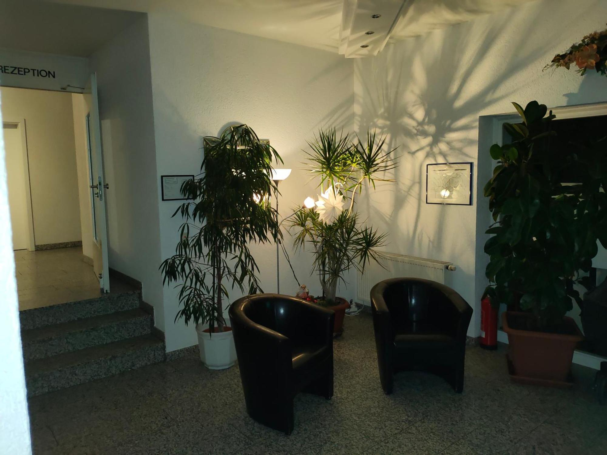 Hotel Zur Eisenbahn Rodgau Exterior foto